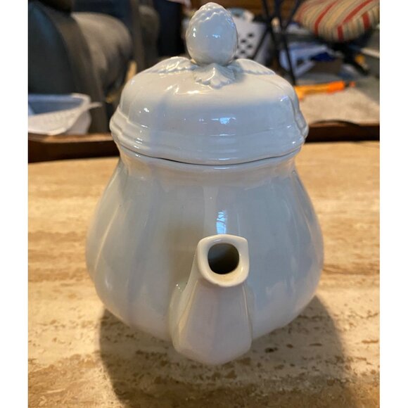 Villeroy & Boch Manoir Vitro Porcelain Teapot With Lid 18th Century Style White - Picture 2 of 7